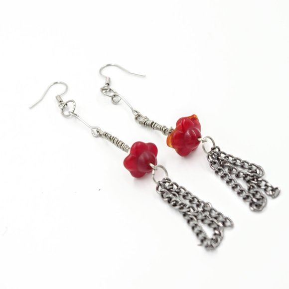 Hanging Chain Earrings with Red Glass Flower and a Pearl - Picture 5 of 7